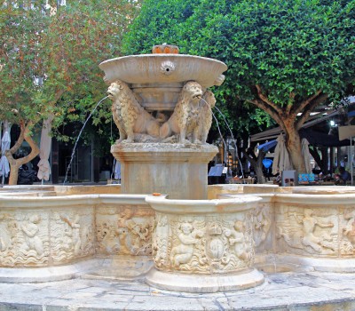Herklion_lion_fountain