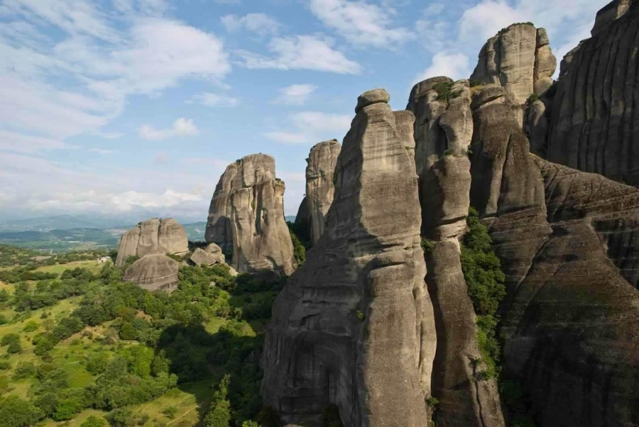 meteora-mountains (1)