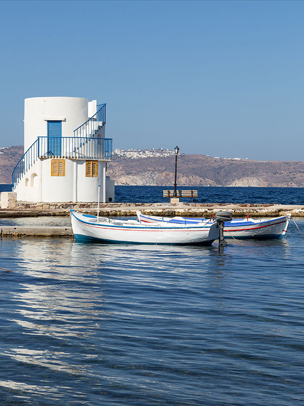 edit_empourios-milos_32878752_Empourios-is-a-small-traditional-settlement-on-the-west-side-of-Milos-island-bay