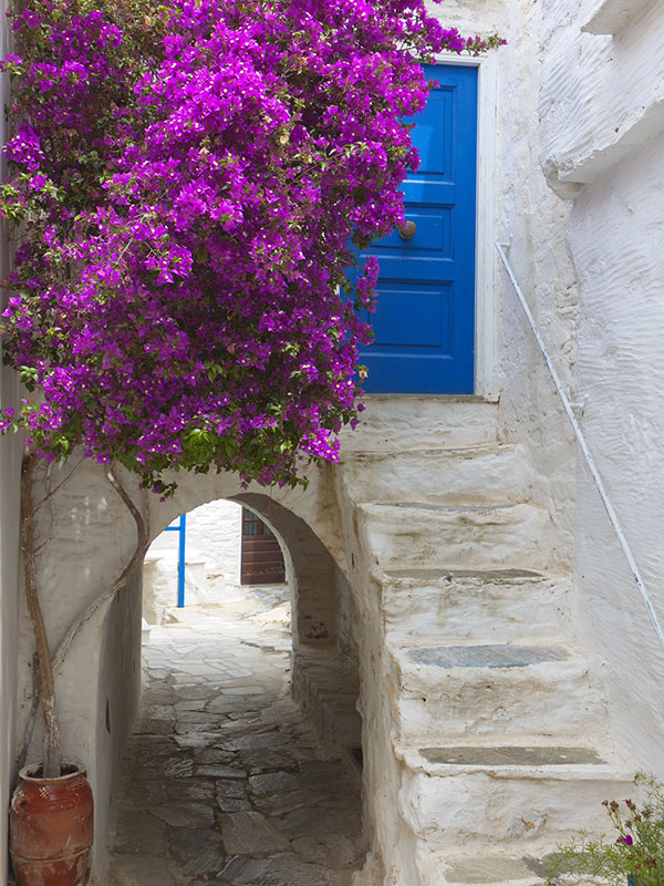 edit_the-medieval-town-of-Naxos_31414034